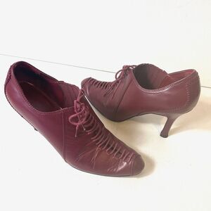 Newport News Burgundy Leather Victorian Style High Heel Womens Size 9.5M Lace Up